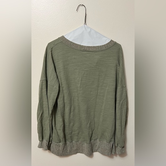 Super comfy, women’s top, size L, Green - Picture 2 of 3